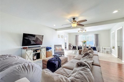 Купить виллу или дом в Венеция, Флорида 10 комнат, 226.22м2, № 2116381 - фото 9