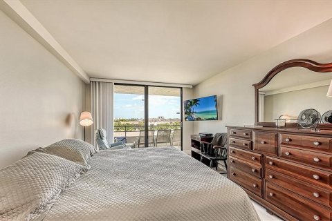 Снять в аренду кондоминиум в Сарасота, Флорида 6 комнат, 138.33м2, № 1137423 - фото 18