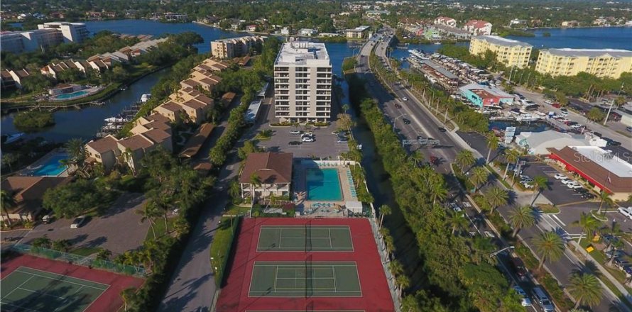 Condominio en Sarasota, Florida, 2 dormitorios № 1137423