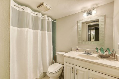 Снять в аренду кондоминиум в Сарасота, Флорида 6 комнат, 138.33м2, № 1137423 - фото 19