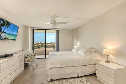 Снять в аренду кондоминиум в Сарасота, Флорида 6 комнат, 138.33м2, № 1137423 - фото 13