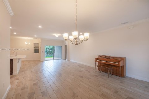 House in Vero Beach, Florida 4 bedrooms, 218.88 sq.m. № 2081934 - photo 9