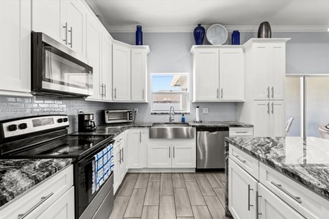 Villa ou maison à vendre à Port St. Lucie, Floride: 4 chambres, 183.57 m2 № 2039147 - photo 16