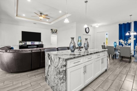 Villa ou maison à vendre à Port St. Lucie, Floride: 4 chambres, 183.57 m2 № 2039147 - photo 17