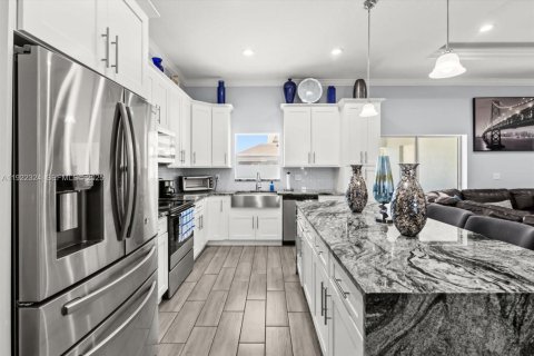 Villa ou maison à vendre à Port St. Lucie, Floride: 4 chambres, 183.57 m2 № 2039147 - photo 15