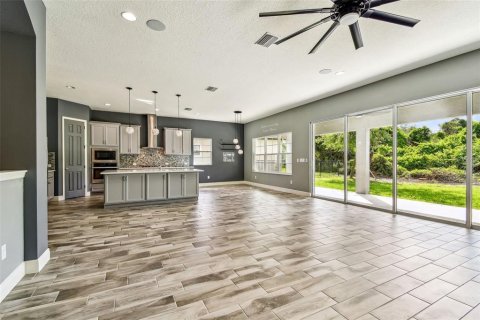 House in Apollo Beach, Florida 5 bedrooms, 397.44 sq.m. № 1434353 - photo 13