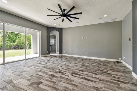 House in Apollo Beach, Florida 5 bedrooms, 397.44 sq.m. № 1434353 - photo 27