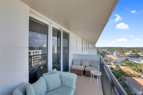 Condominio en venta en Hillsboro Beach, Florida, 2 dormitorios, 123.56 m2 № 2034612 - foto 24