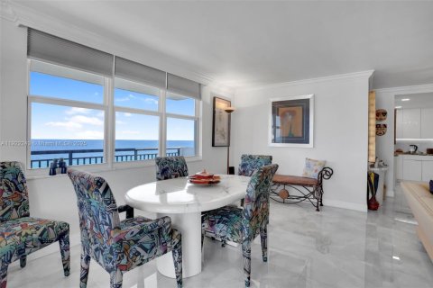 Condominio en venta en Hillsboro Beach, Florida, 2 dormitorios, 123.56 m2 № 2034612 - foto 19
