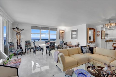 Condominio en venta en Hillsboro Beach, Florida, 2 dormitorios, 123.56 m2 № 2034612 - foto 20