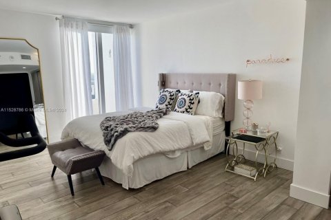 Copropriété à vendre à Aventura, Floride: 3 chambres, 265.24 m2 № 2038838 - photo 19
