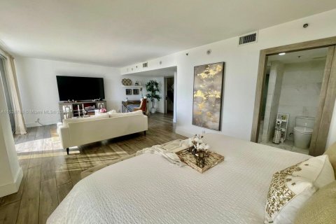 Copropriété à vendre à Aventura, Floride: 3 chambres, 265.24 m2 № 2038838 - photo 27