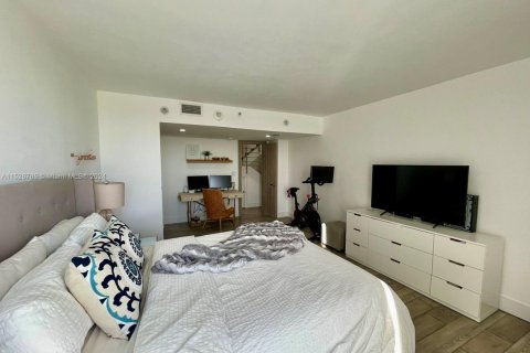 Copropriété à vendre à Aventura, Floride: 3 chambres, 265.24 m2 № 2038838 - photo 18