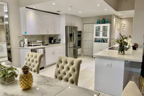 Copropriété à vendre à Aventura, Floride: 3 chambres, 265.24 m2 № 2038838 - photo 9