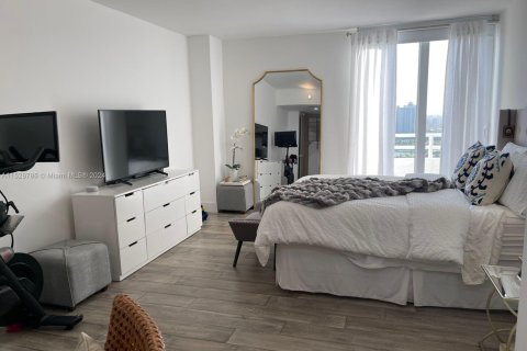 Copropriété à vendre à Aventura, Floride: 3 chambres, 265.24 m2 № 2038838 - photo 22