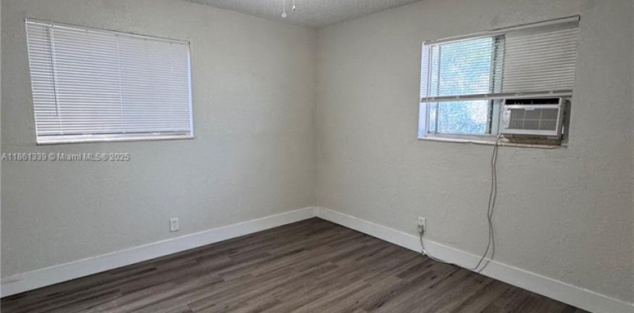 Appartement à Hollywood, Floride 1 chambre, 2117.8 m2 № 1889494