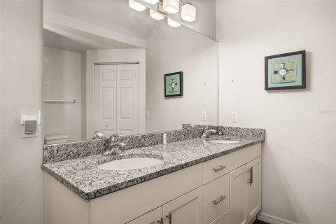 Townhouse in Kissimmee, Florida 3 bedrooms, 120.77 sq.m. № 1675275 - photo 20