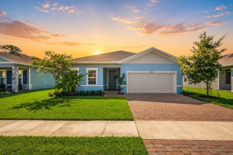 House in Vero Beach, Florida 4 bedrooms, 187.38 sq.m. № 2288281