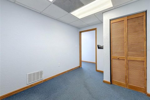 Propiedad comercial en alquiler en Largo, Florida, 298.49 m2 № 792118 - foto 26