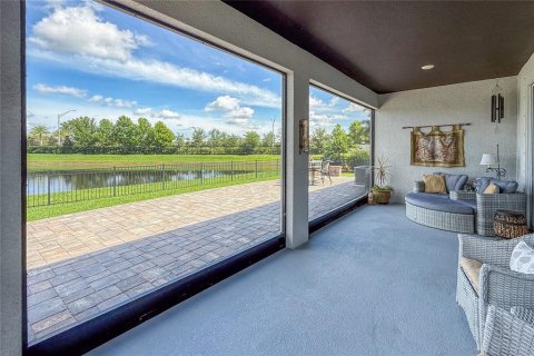 House in Lakewood Ranch, Florida 4 bedrooms, 191.01 sq.m. № 1824835 - photo 13
