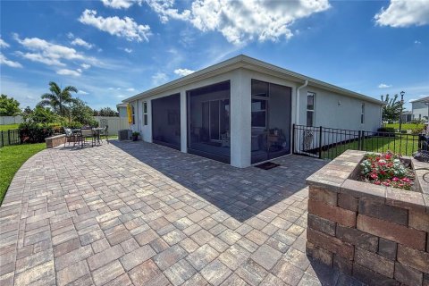 House in Lakewood Ranch, Florida 4 bedrooms, 191.01 sq.m. № 1824835 - photo 2