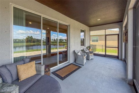 House in Lakewood Ranch, Florida 4 bedrooms, 191.01 sq.m. № 1824835 - photo 12