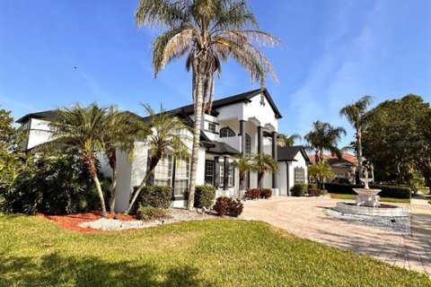 Casa en venta en Kissimmee, Florida, 5 dormitorios, 357.21 m2 № 1735247 - foto 4