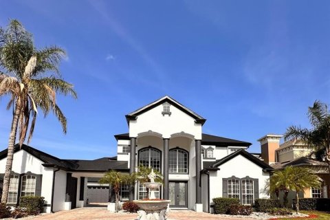 Casa en venta en Kissimmee, Florida, 5 dormitorios, 357.21 m2 № 1735247 - foto 1