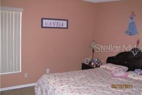 House in Davenport, Florida 3 bedrooms, 167.13 sq.m. № 2104992 - photo 4
