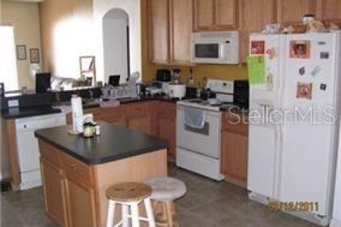 House in Davenport, Florida 3 bedrooms, 167.13 sq.m. № 2104992 - photo 8