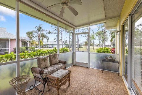 House in Punta Gorda, Florida 2 bedrooms, 127.09 sq.m. № 1535895 - photo 27