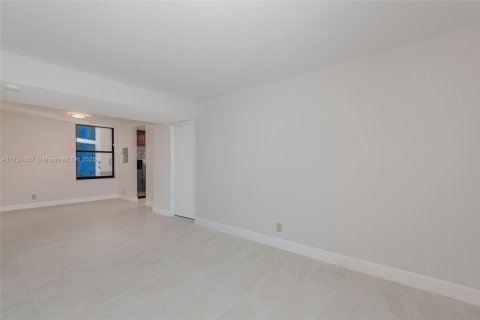 Copropriété à louer à Aventura, Floride: 2 chambres, 126.35 m2 № 1498413 - photo 9