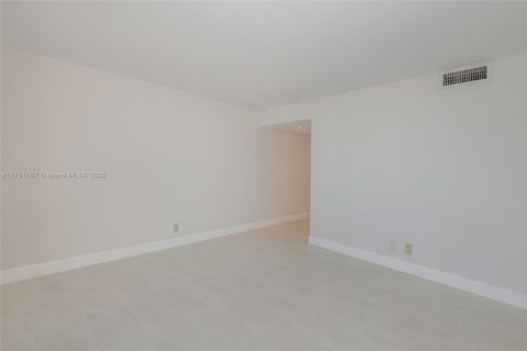 Copropriété à louer à Aventura, Floride: 2 chambres, 126.35 m2 № 1498413 - photo 21