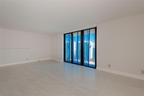Copropriété à louer à Aventura, Floride: 2 chambres, 126.35 m2 № 1498413 - photo 8