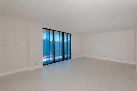 Copropriété à louer à Aventura, Floride: 2 chambres, 126.35 m2 № 1498413 - photo 7
