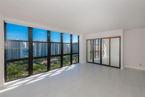 Copropriété à louer à Aventura, Floride: 2 chambres, 126.35 m2 № 1498413 - photo 25