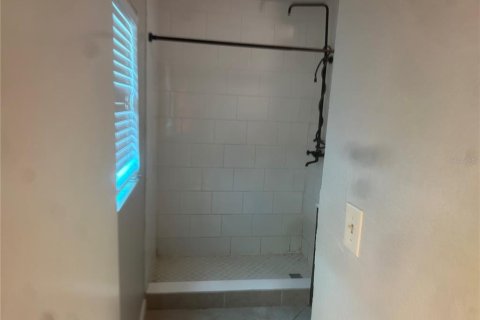 Apartamento en alquiler en Saint Petersburg, Florida, 1 dormitorio, 46.45 m2 № 2202348 - foto 4
