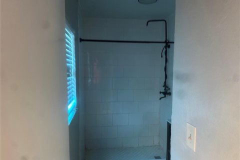 Apartamento en alquiler en Saint Petersburg, Florida, 1 dormitorio, 46.45 m2 № 2202348 - foto 3