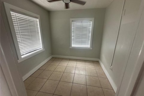 Apartamento en alquiler en Saint Petersburg, Florida, 1 dormitorio, 46.45 m2 № 2202348 - foto 7