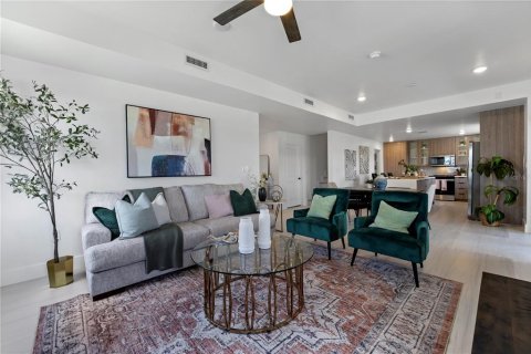 Villa ou maison à vendre à Mascotte, Floride: 4 chambres, 202.34 m2 № 1869580 - photo 5