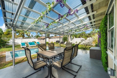 Villa ou maison à louer à Hollywood, Floride: 4 chambres, 128.67 m2 № 1898116 - photo 4