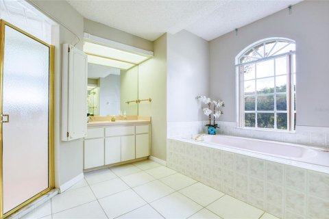 House in Weeki Wachee, Florida 3 bedrooms, 220.55 sq.m. № 2201767 - photo 16