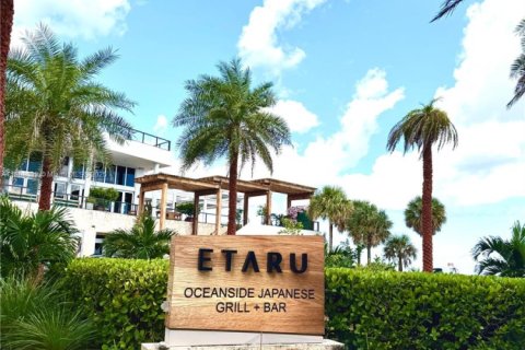 Купить кондоминиум в Халландейл-Бич, Флорида 2 спальни, 122.17м2, № 1941493 - фото 21