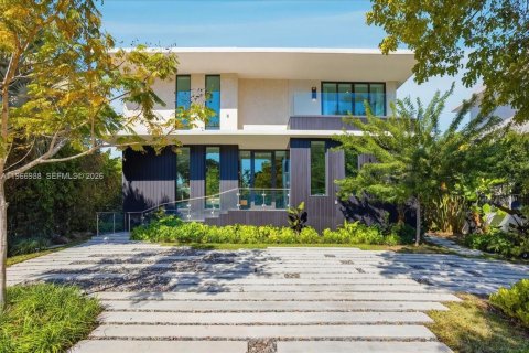 Villa ou maison à vendre à Miami Beach, Floride: 4 chambres, 267 m2 № 2029507 - photo 2