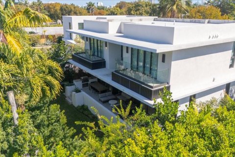 Villa ou maison à vendre à Miami Beach, Floride: 4 chambres, 267 m2 № 2029507 - photo 29