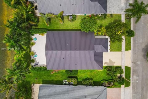 Casa en venta en Pembroke Pines, Florida, 3 dormitorios, 184.97 m2 № 2084898 - foto 18