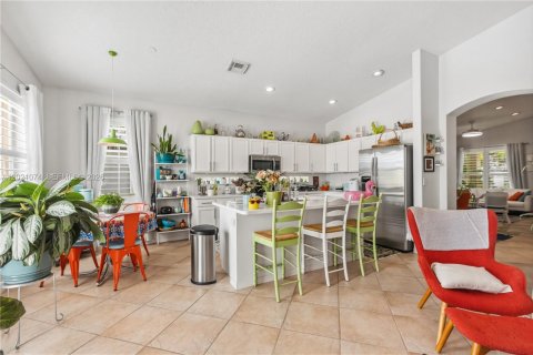 Casa en venta en Pembroke Pines, Florida, 3 dormitorios, 184.97 m2 № 2084898 - foto 30