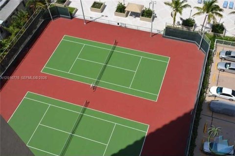 Condo in Hallandale Beach, Florida, 1 bedroom  № 2086743 - photo 26