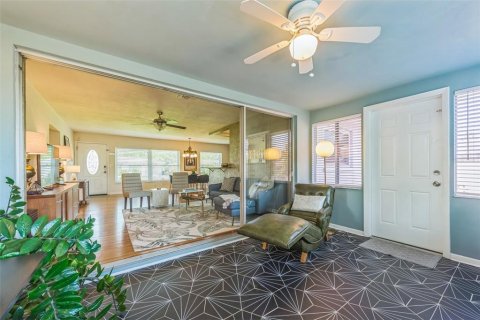 House in Clearwater, Florida 2 bedrooms, 124.21 sq.m. № 1774900 - photo 20