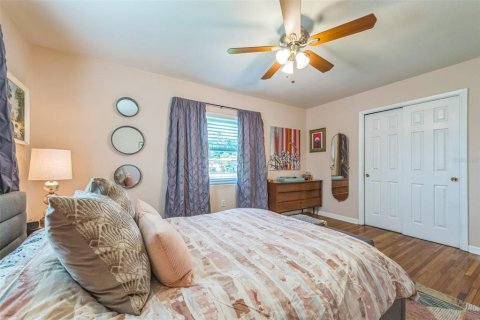 House in Clearwater, Florida 2 bedrooms, 124.21 sq.m. № 1774900 - photo 25